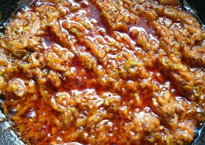 Grated mango pickle