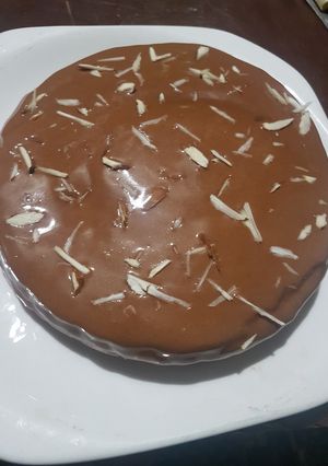 A picture of Eid special chocolate fudge cake🎂.