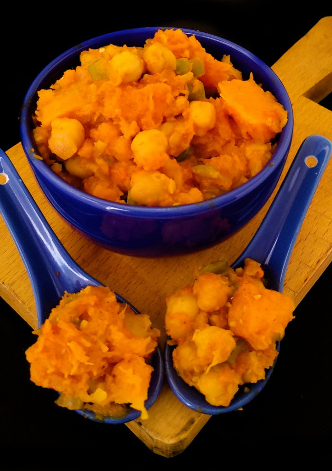 Una foto de Alboronía {receta andalusí}