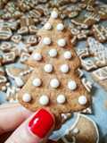 Biscotti natalizi alla cannella, zenzero e noce moscata