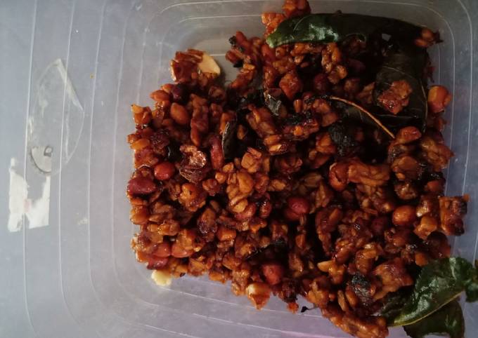 Bagaimana Menyiapkan Kering tempe kacang tanah, Bikin Ngiler