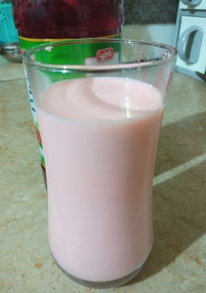 A picture of Doodh Jamishirin.