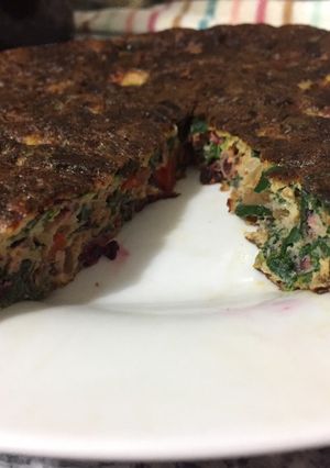 Una foto de Tortilla de hojas de betarragas