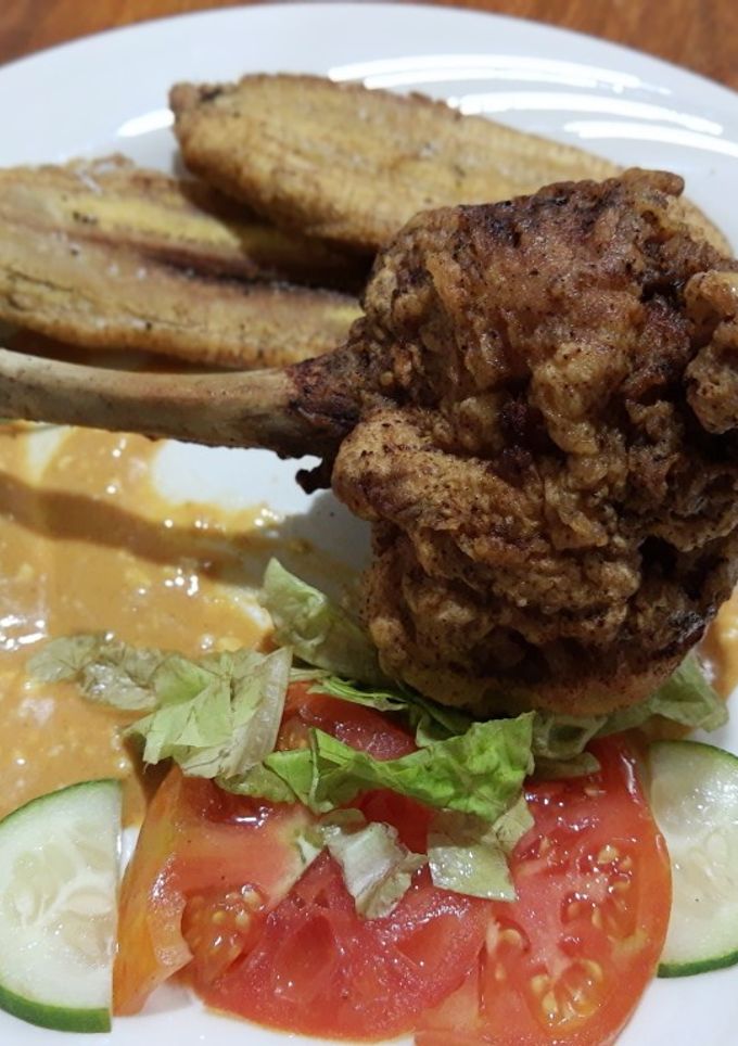 Una foto de Muslo de pollo semideshuesado rebozado