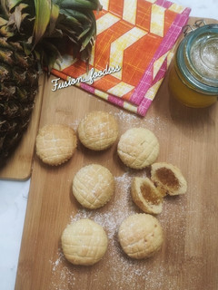 A picture of Pineapple jam cookies.