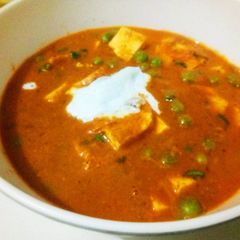 A picture of Matar paneer.