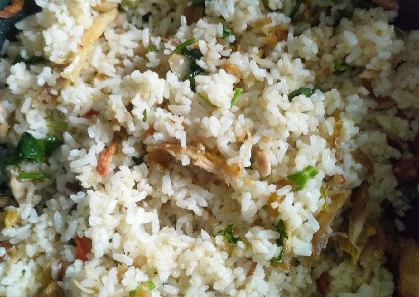 Nasi goreng ayam suwir mentega