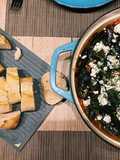 Spicy tomato mussels with feta: Mydia Saganaki ♥️