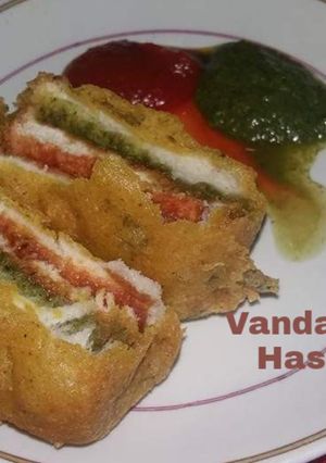 A picture of Bread Pakora.