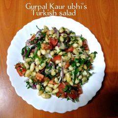 A picture of Turkish salad 🥗.