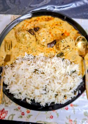 मेथी कढ़ी विथ मेथी पकोड़ा रेसिपी मुख्य फोटो