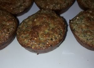 Una foto de Muffins soufflé de brócoli, quinoa y amaranto tostados sin TAC