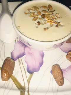 A picture of Kheer( Indian rice pudding.
