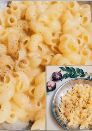 A picture of Cheesy macaroni.