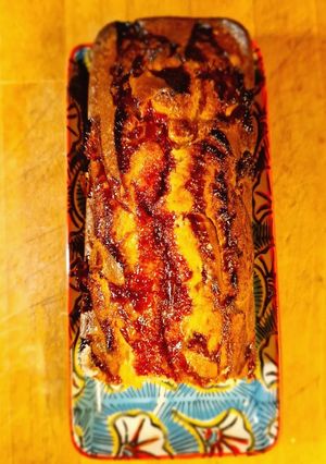 Une photo de Cake au coulis de framboise et chocolat blanc
