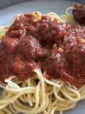 Spagetti paradicsomos húsgombóccal