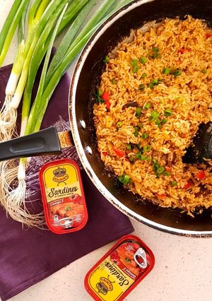 A picture of Spicy Fried Rice with Canned Spanish Mackerel (in tomato sauce).