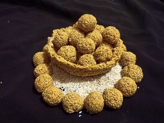 Sesame seeds and Rajgira laddu