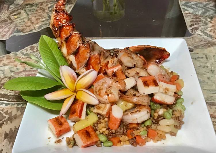 Recipe of Speedy Grilled seafood with a tropical blend of high protein veggies