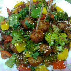 A picture of Lasaniya aloo.