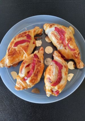 Une photo de Feuilletés aux poivrons et au fromage de chèvre 😋🫑