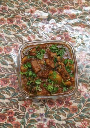 A picture of #pork and potato curry.