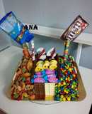 Torta golosinas antigravedad cumpleaños hincha de river