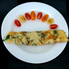 A picture of My Spinache & Cheese Omelette 😋.