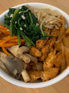 韓式雞肉拌飯 的食譜成品照片
