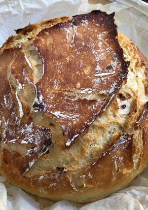 Hagymás kovászos fehérkenyér recept fotója