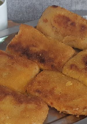 A picture of Potato Pocket Pizza.