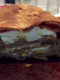 Stromboli pastron, morrón y huevo