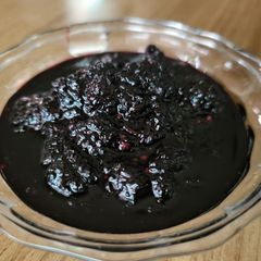 A picture of Mulberry jam.