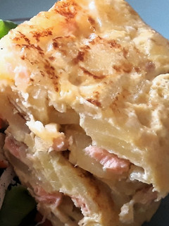 Una foto de Tortilla express de patata y salmón ahumado