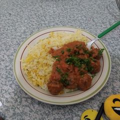 A picture of Meatballs in tomato and coconut sauce😋.
