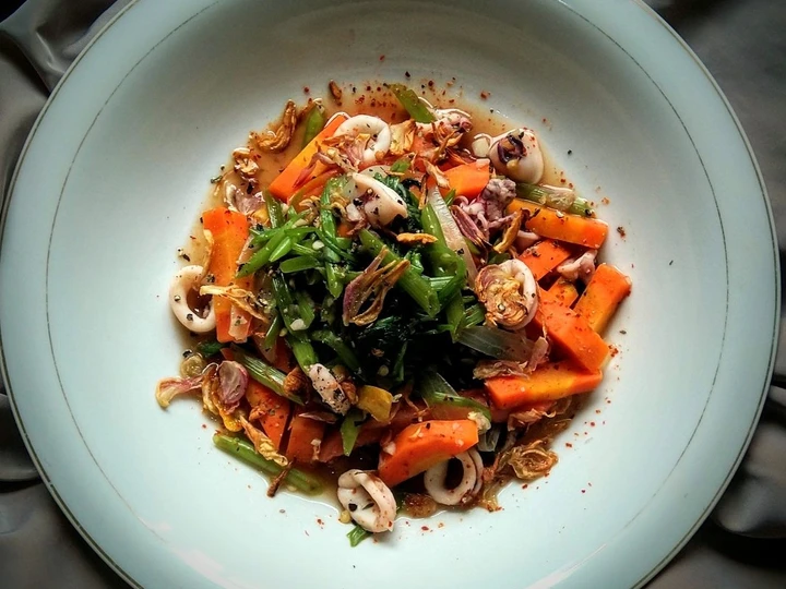 Cara Mudah Menyiapkan Resep Kangkung Cumi Saus Tiram yang Bisa Manjain Lidah Anti Ribet, Mantap Sekali