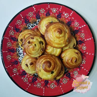 Melci cu cremă de vanilie, rețetă de Corina's Delights - Rețete CookpadDistribuiePrintează-image