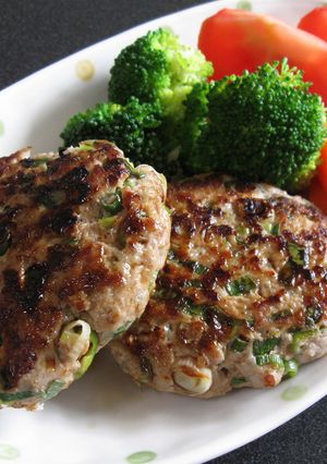 A picture of ‘Gyoza-burgs’.