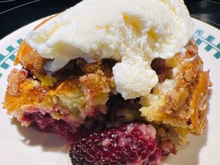 Quick Blackberry Cobbler
