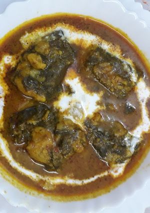 A picture of Traditional Arvi leaves curry.