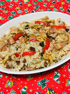 Una foto de Arroz Árabe En Olla Arrocera 🎅🎄