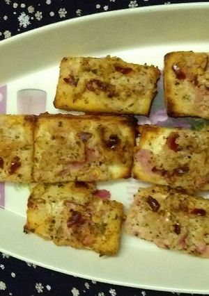 A picture of Grilled Cheese.