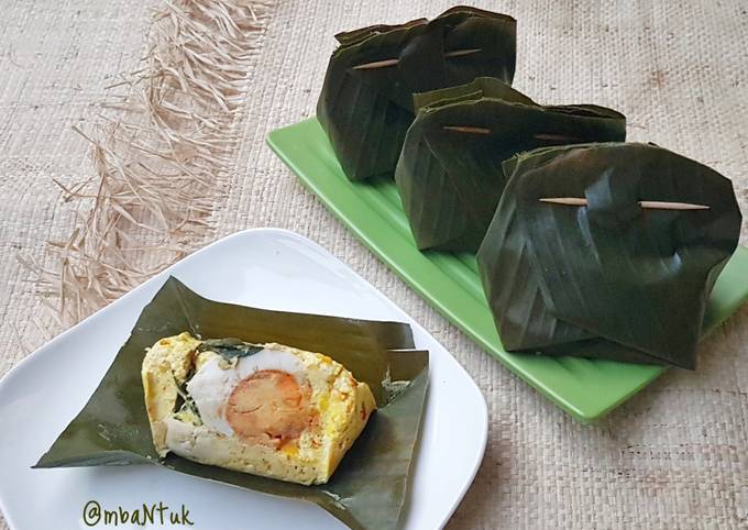 Cara bikin Pepes Tahu Kuning Telur Asin Cara bikin Pepes Tahu Kuning Telur Asin