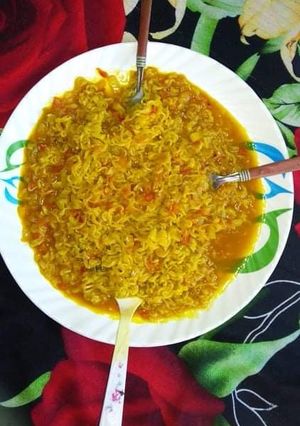 मजेदार मैगी (Mazedar maggi recipe in Hindi) रेसिपी मुख्य फोटो