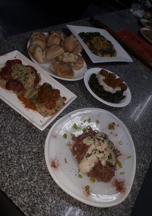Una foto de Pastas... Clásicas... De colores... De todo un poco.