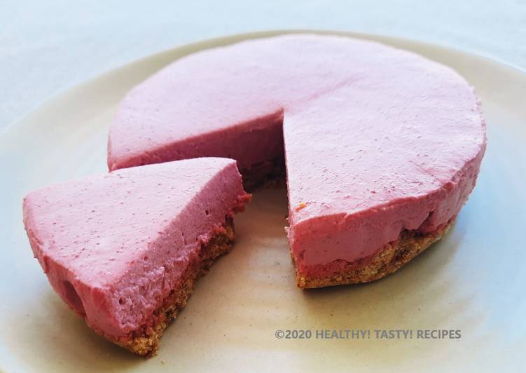 चुकंदर चीज़ केक (Beetroot Cheese Cake recipe in Hindi)