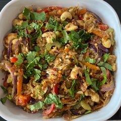A picture of Cashew cabbage.