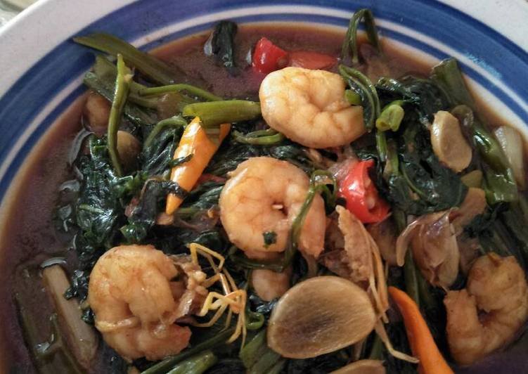 Resep Tumis kangkung udang saos tiram yang Menggugah Selera