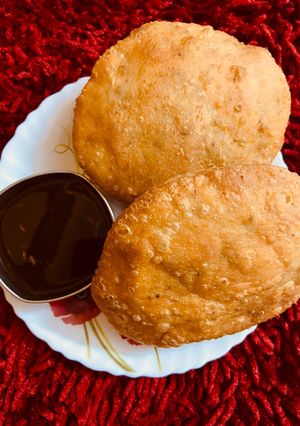 A picture of Rajasthan special pyaz kachori.