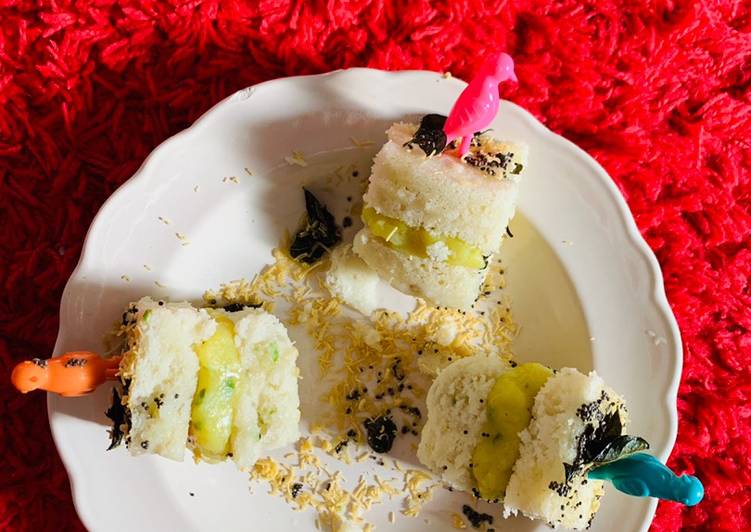 5 Easy Dinner Rava Dhokla Sandwich